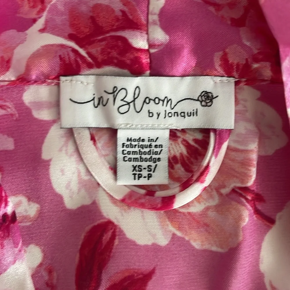 Floral robe - Picture 6 of 9